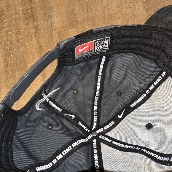 Nike ALABAMA TIDE 2013 BCS National Championship Locker Room Cap See Description - Picture 6 of 7